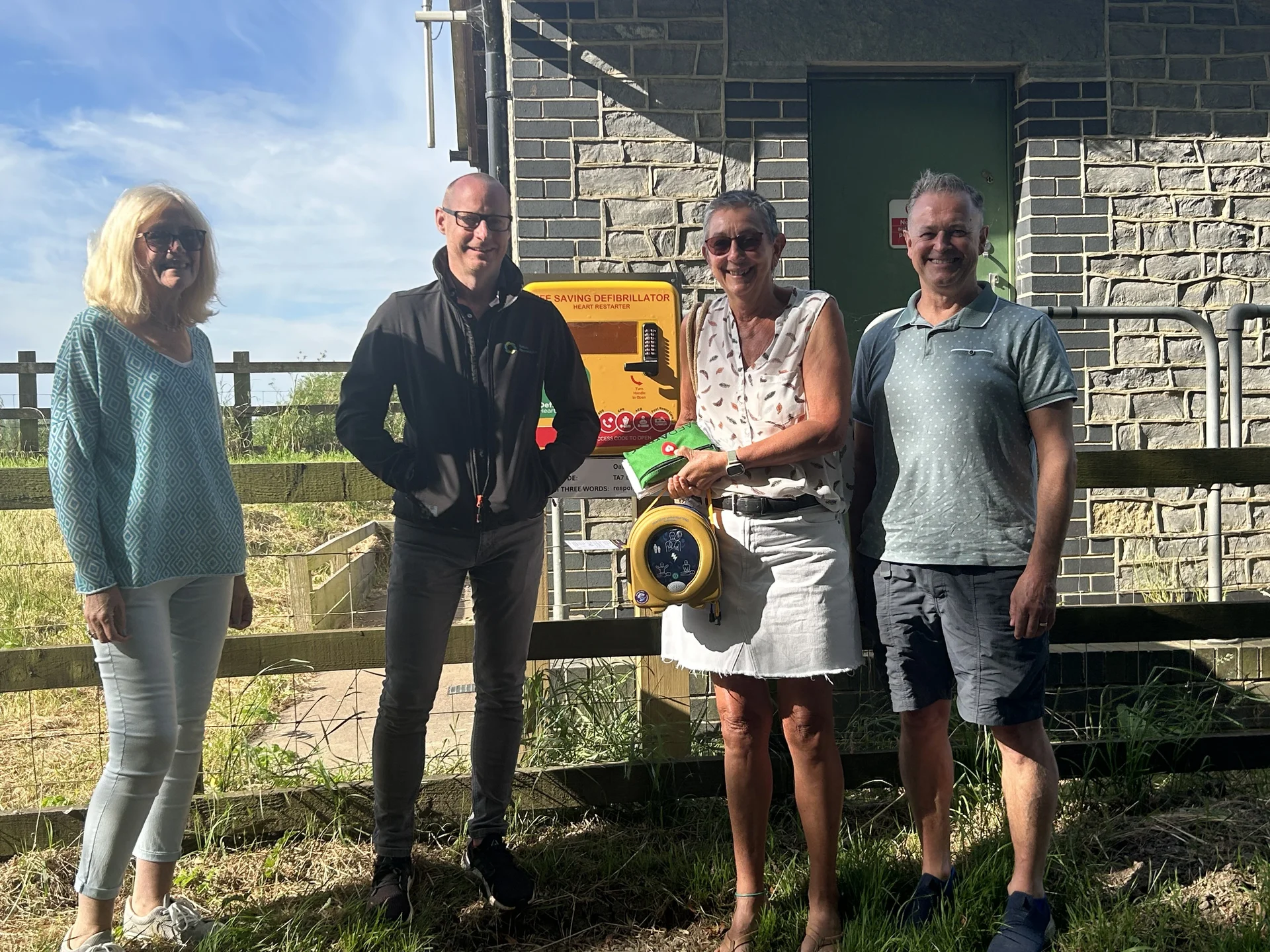 BSR provides defibrillator to the village of Oath.