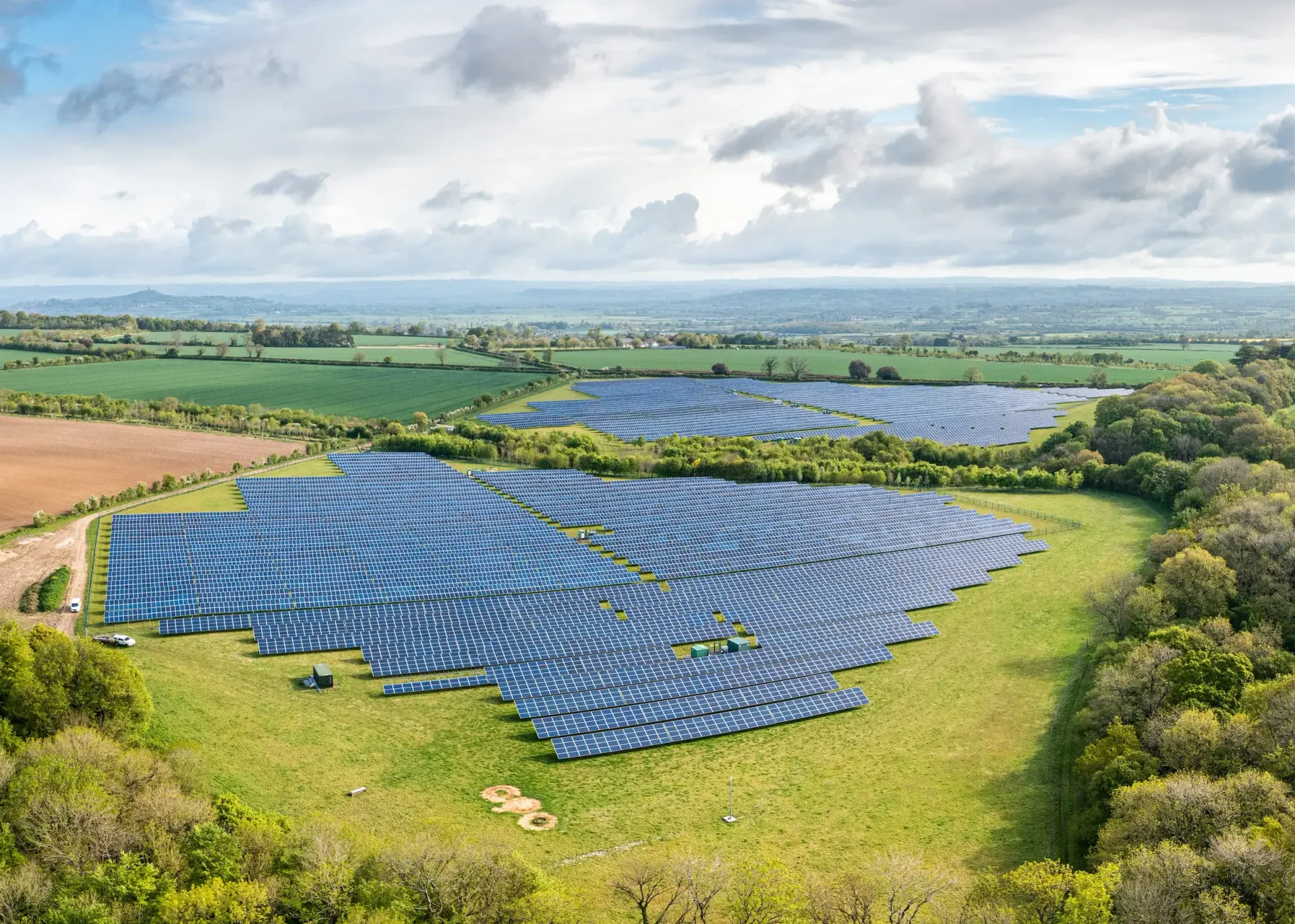 British Solar Renewables secures £345 million financing for 609MW solar and BESS portfolio.